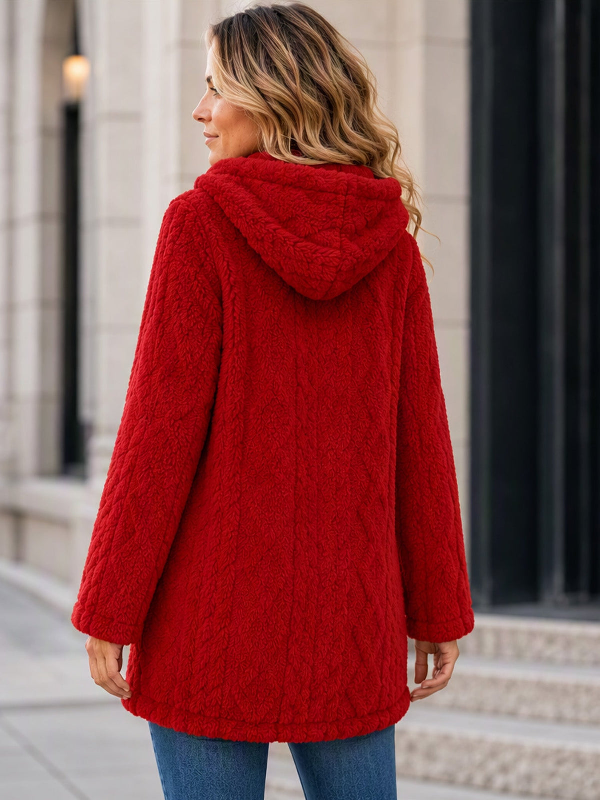 MATILDE | Chaqueta Cálida con Capucha y Botones