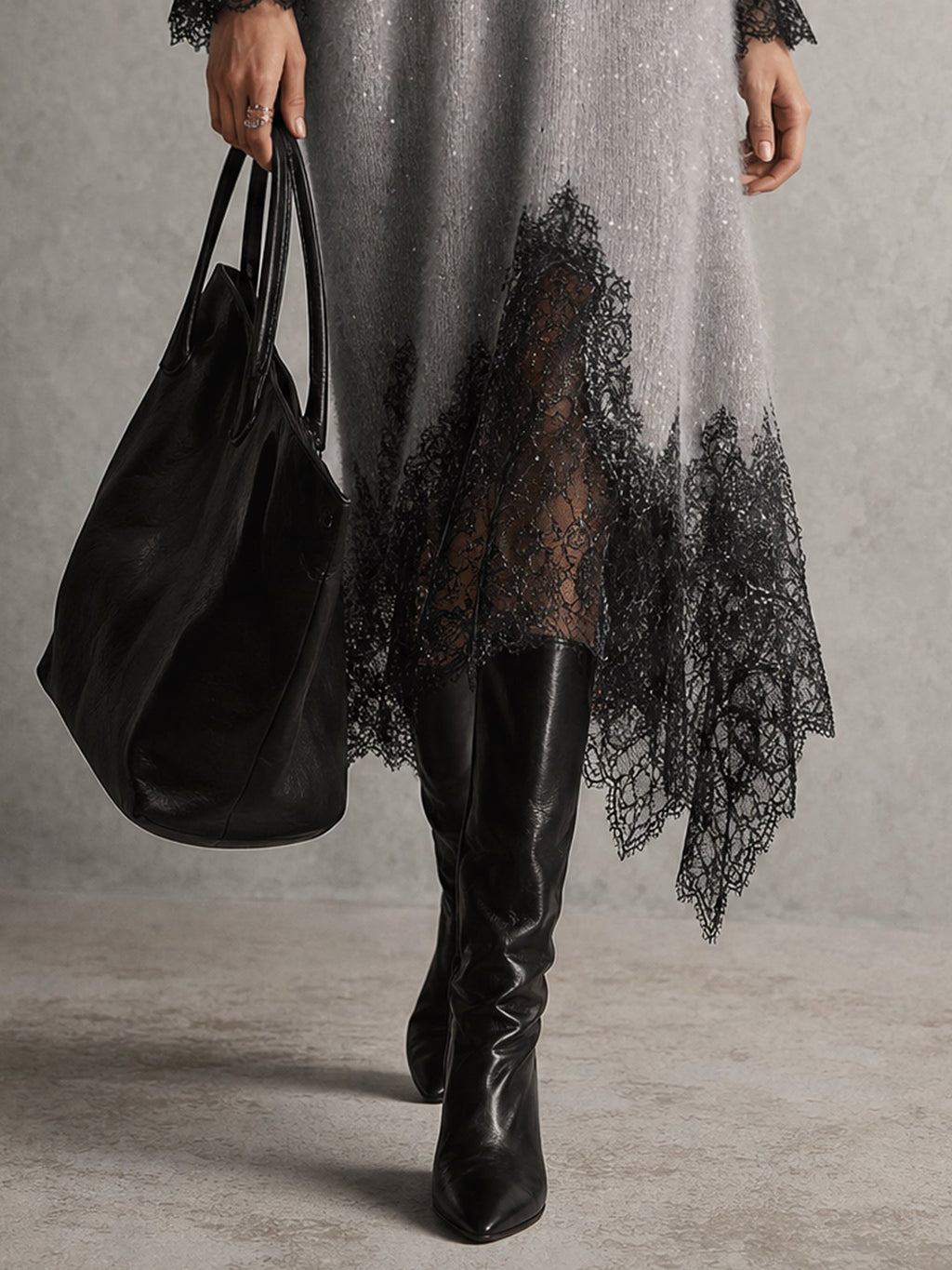 PALOMA | Vestido Midi de Punto Suave con Detalle de Encaje