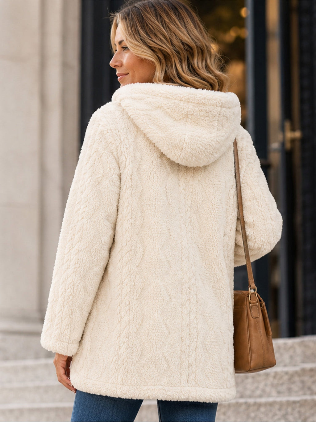 MATILDE | Chaqueta Cálida con Capucha y Botones