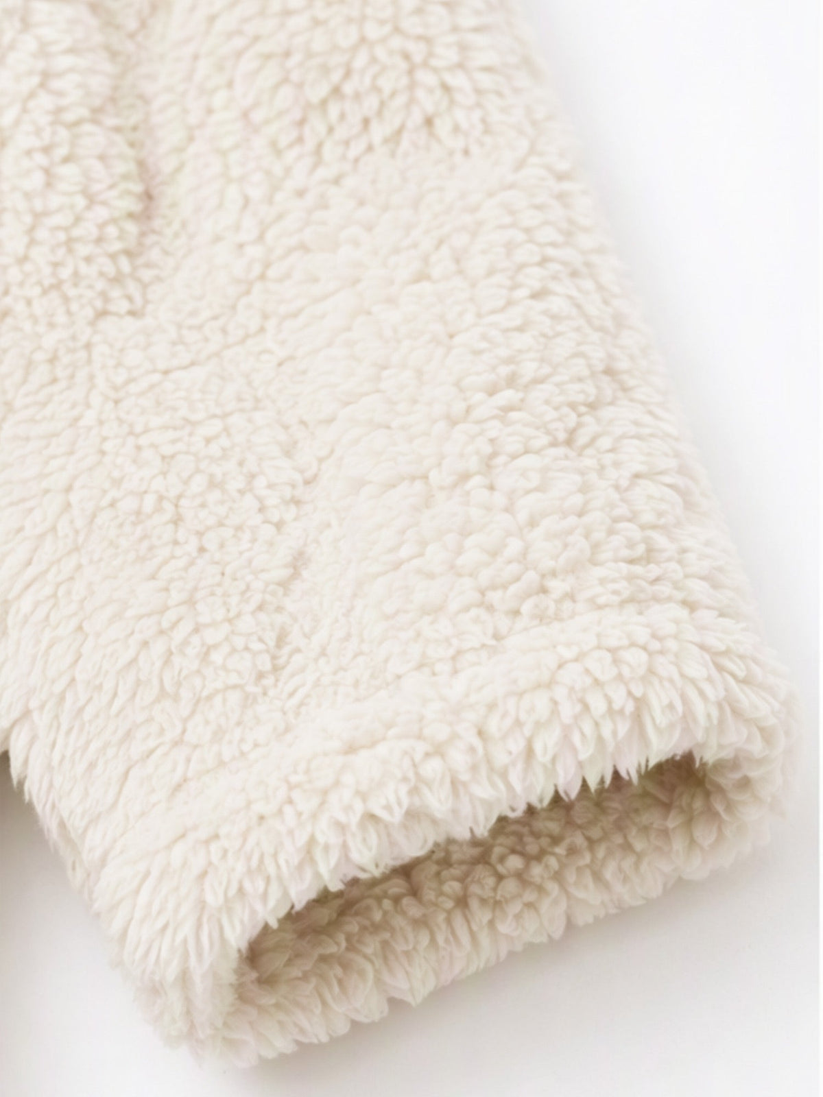 MATILDE | Chaqueta Cálida con Capucha y Botones