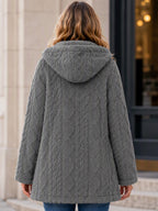 MATILDE | Chaqueta Cálida con Capucha y Botones