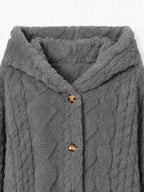 MATILDE | Chaqueta Cálida con Capucha y Botones