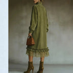 CELIA | Vestido Midi Vintage en Ante con Detalle de Encaje