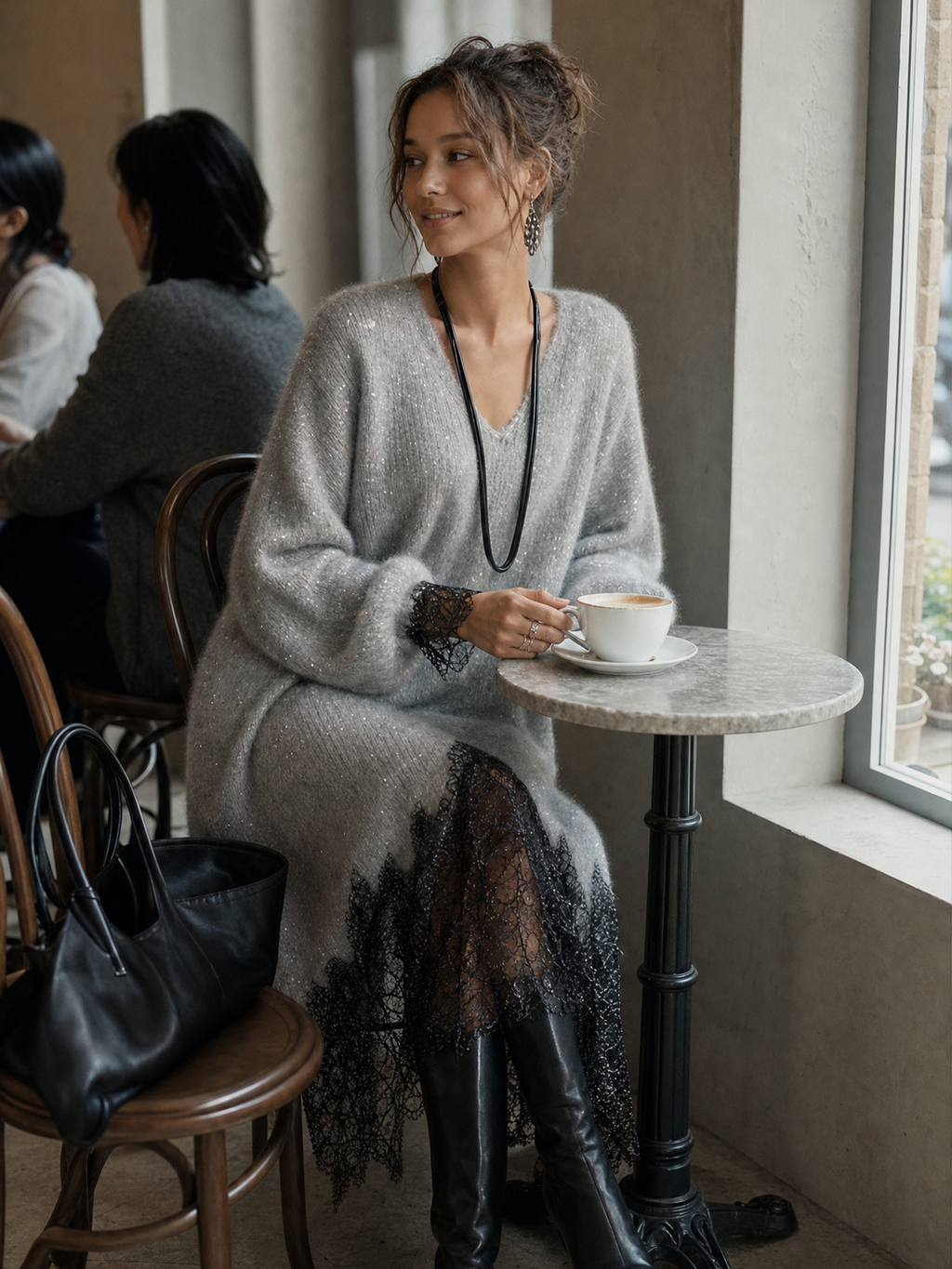 PALOMA | Vestido Midi de Punto Suave con Detalle de Encaje